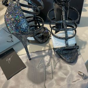 Giuseppe ZANOTI sandals original/new in box/bag.